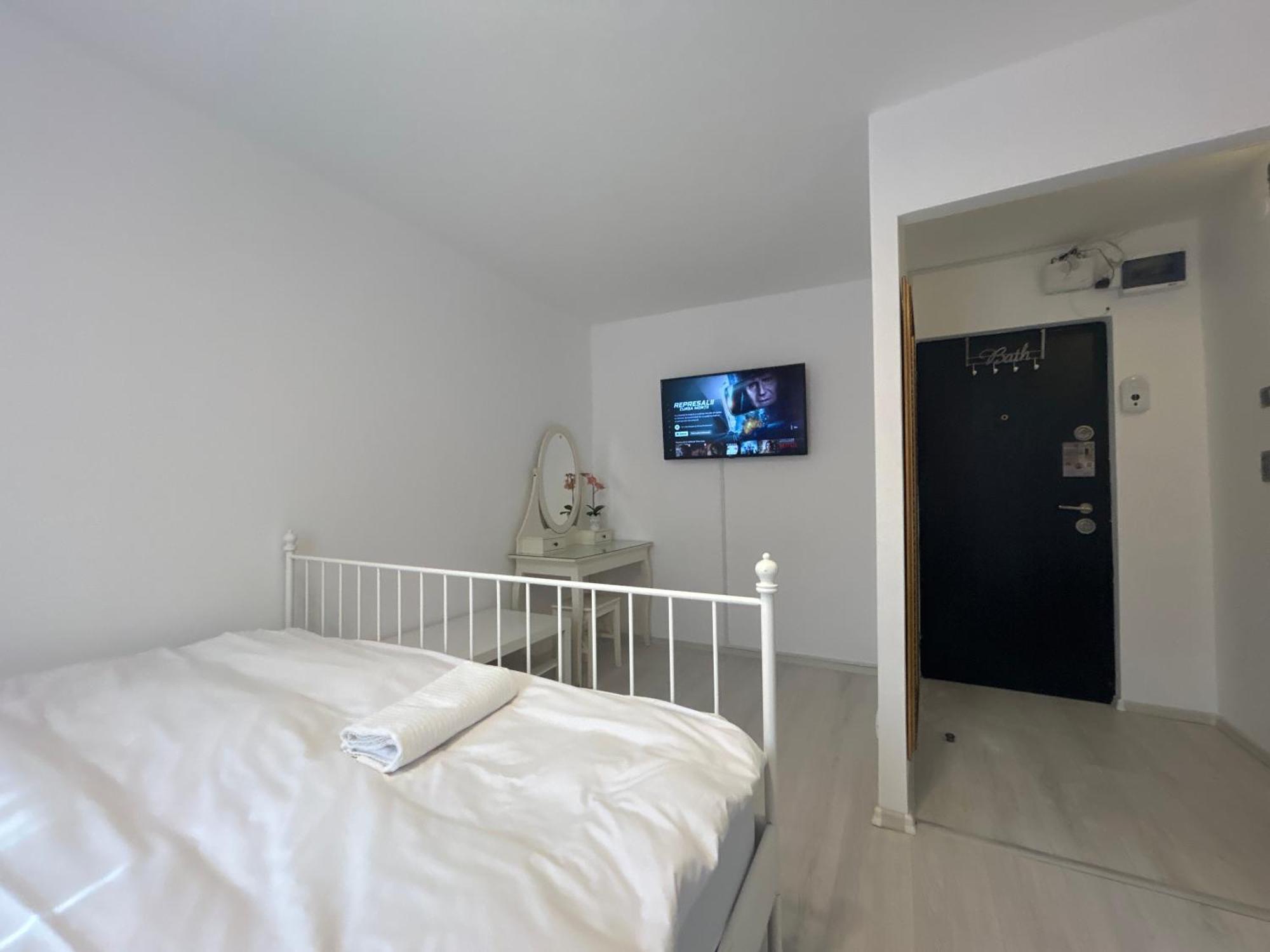 Piata Sudului Host Apartment Bukares Bagian luar foto